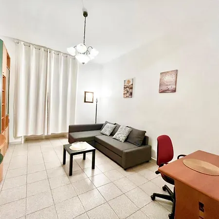 Three-room 2 Bedrooms With Balcony 2 Min From ميلان